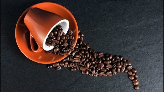 Kokosnuss-Kaffee-Getränke für Kokosnuss- und Kaffeeliebhaber